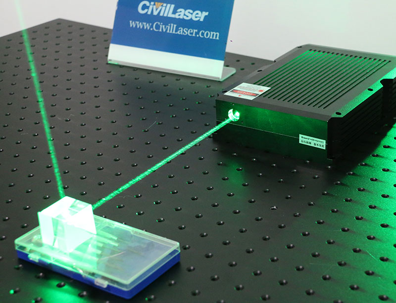 High precision 530nm±0.5nm 2.7W  Near TEM00 green laser Lab Research Laser - Haga click en la imagen para cerrar